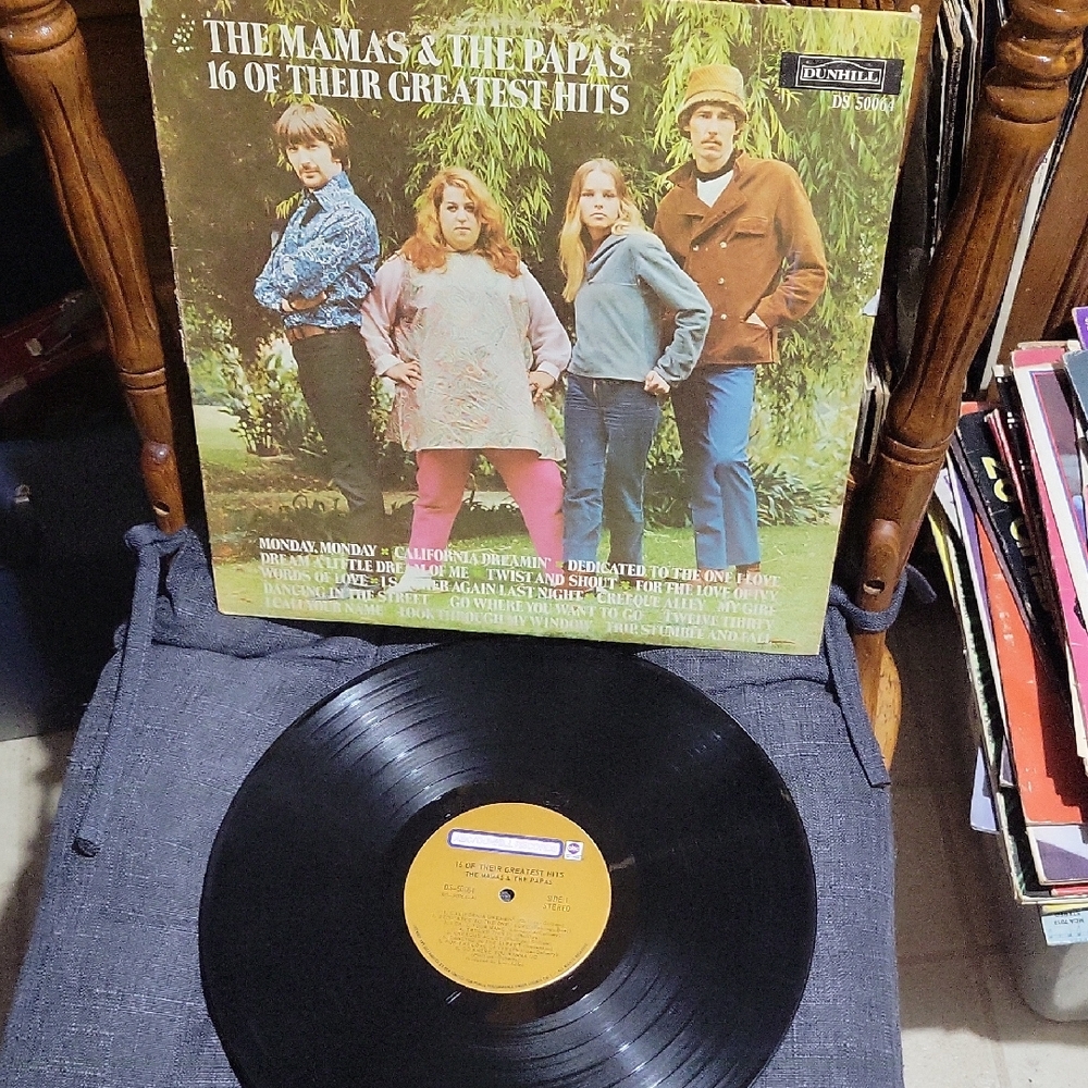 The mamas and the papas , sixteen of their greatest hits